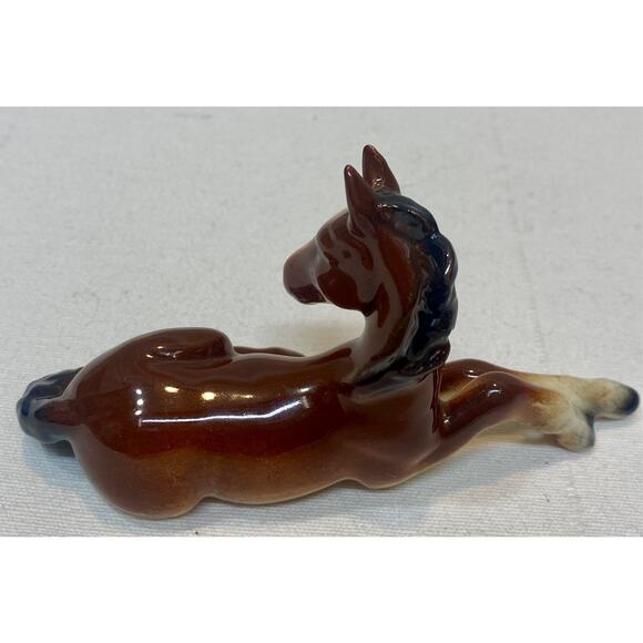 Goebel Laying Horse Colt Foal Figurine 4.25" TMK 1 Incised Bee Nativity Germany - Picture 4 of 14